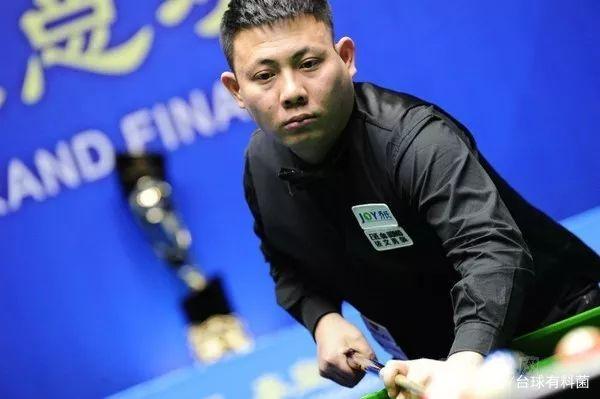 体育曼联迎来新“门神” 奥纳纳正式加盟