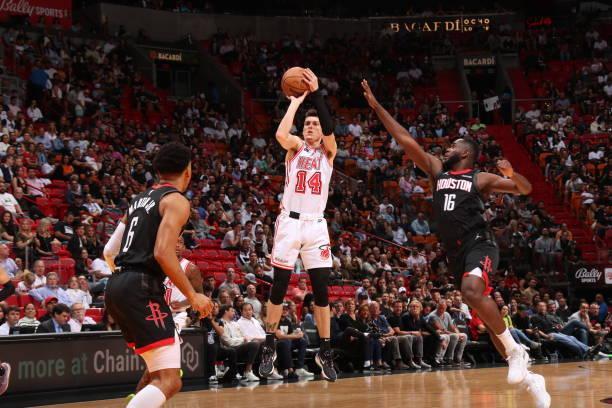 不被情绪左 不被情绪左