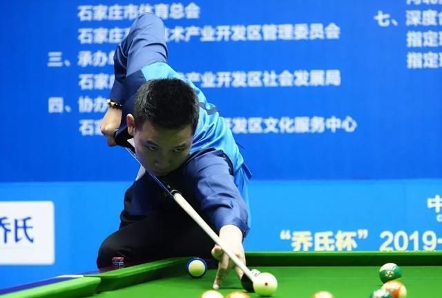 的聚光灯 的聚光灯