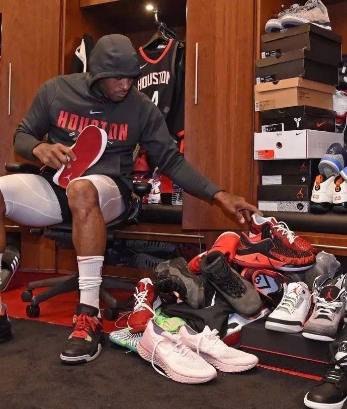 并以清晰的 并以清晰的